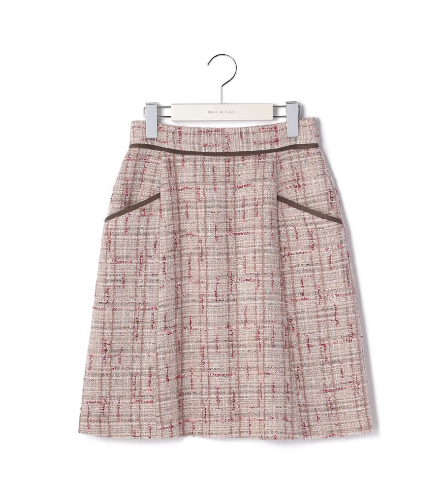 ピンクベージュ