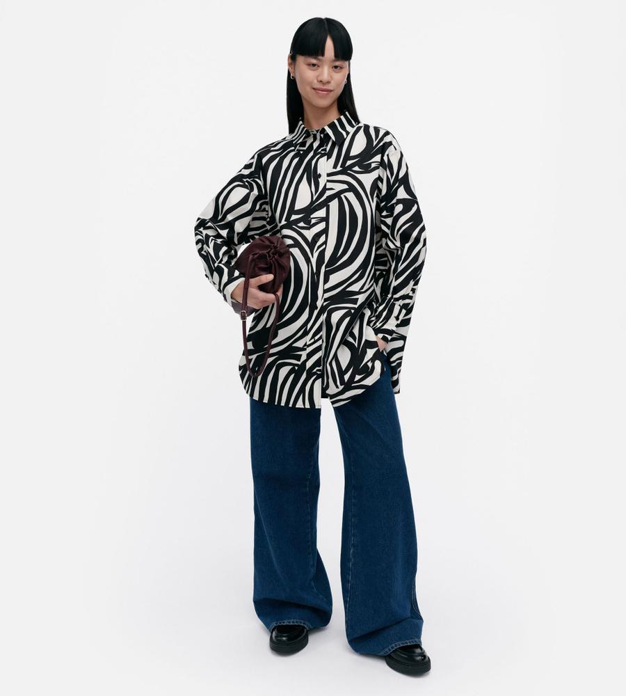 オフホワイト×ブラック