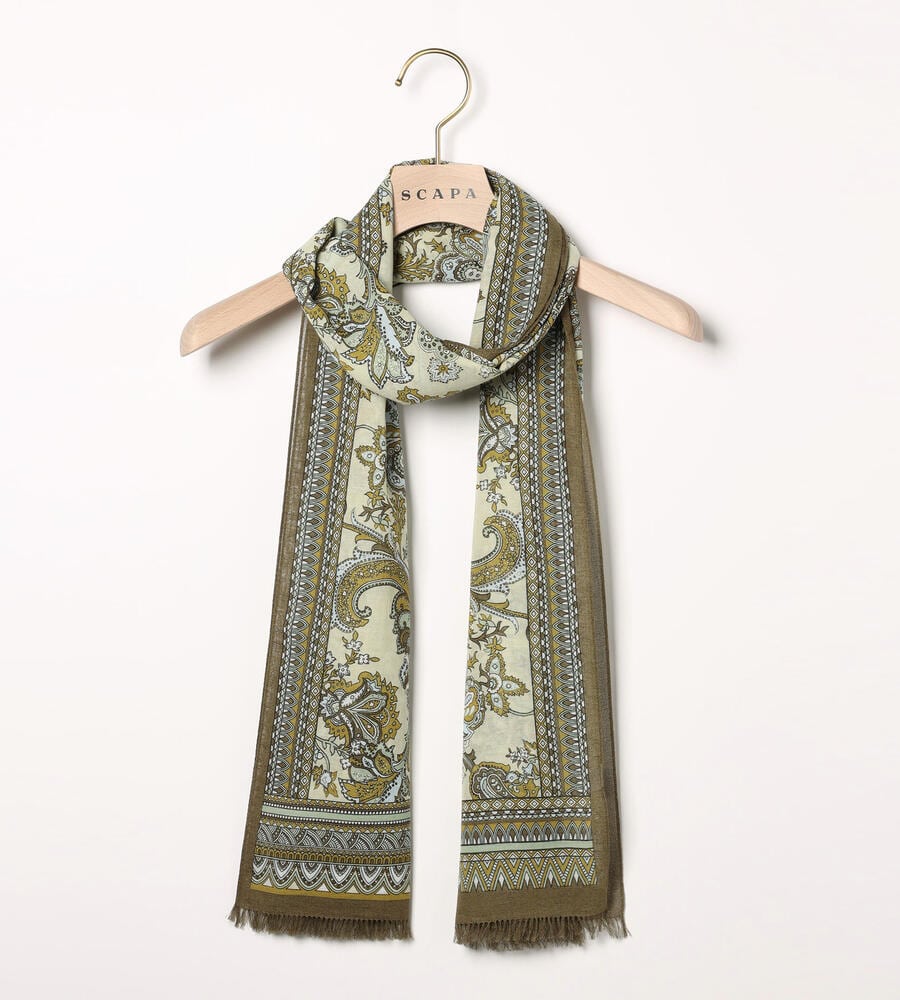 ライトグリーン